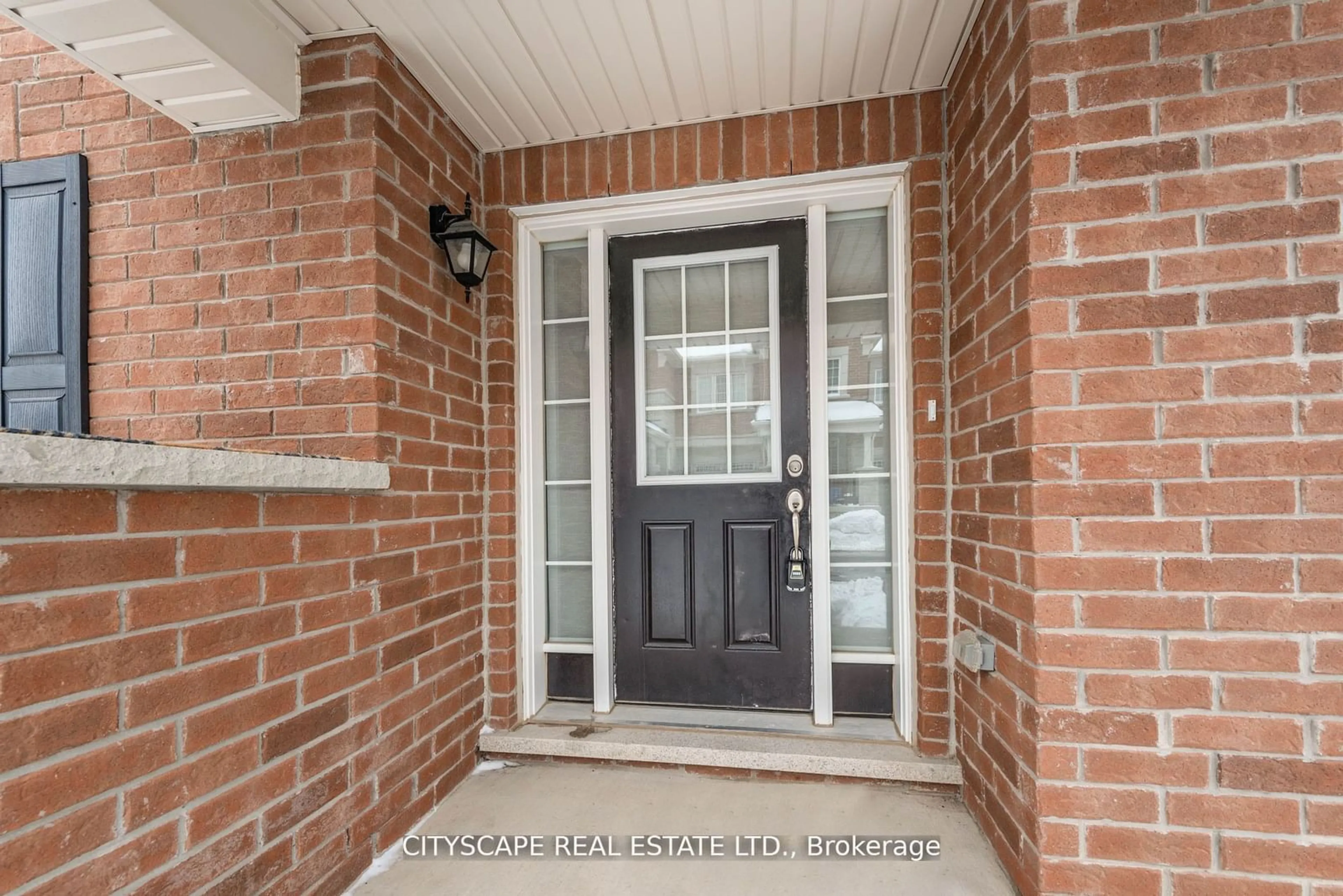 Indoor entryway for 1000 Asleton Blvd #85, Milton Ontario L9T 9L6