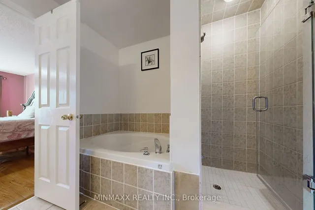 Additional property image - 1246 Mowat Lane