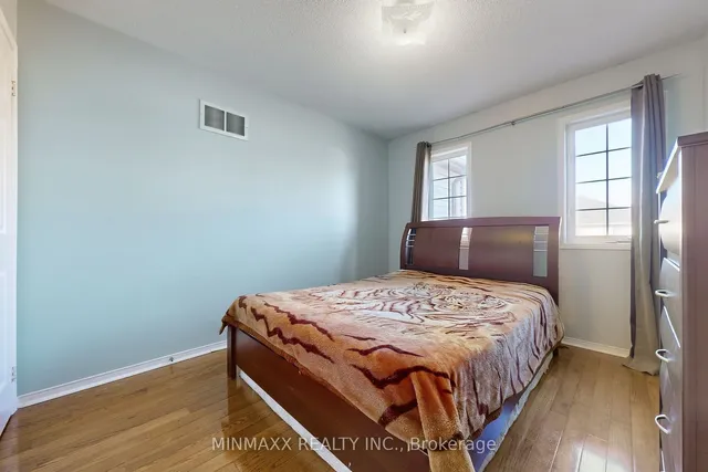 Additional property image - 1246 Mowat Lane