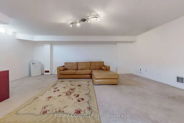 Additional property image - 1246 Mowat Lane