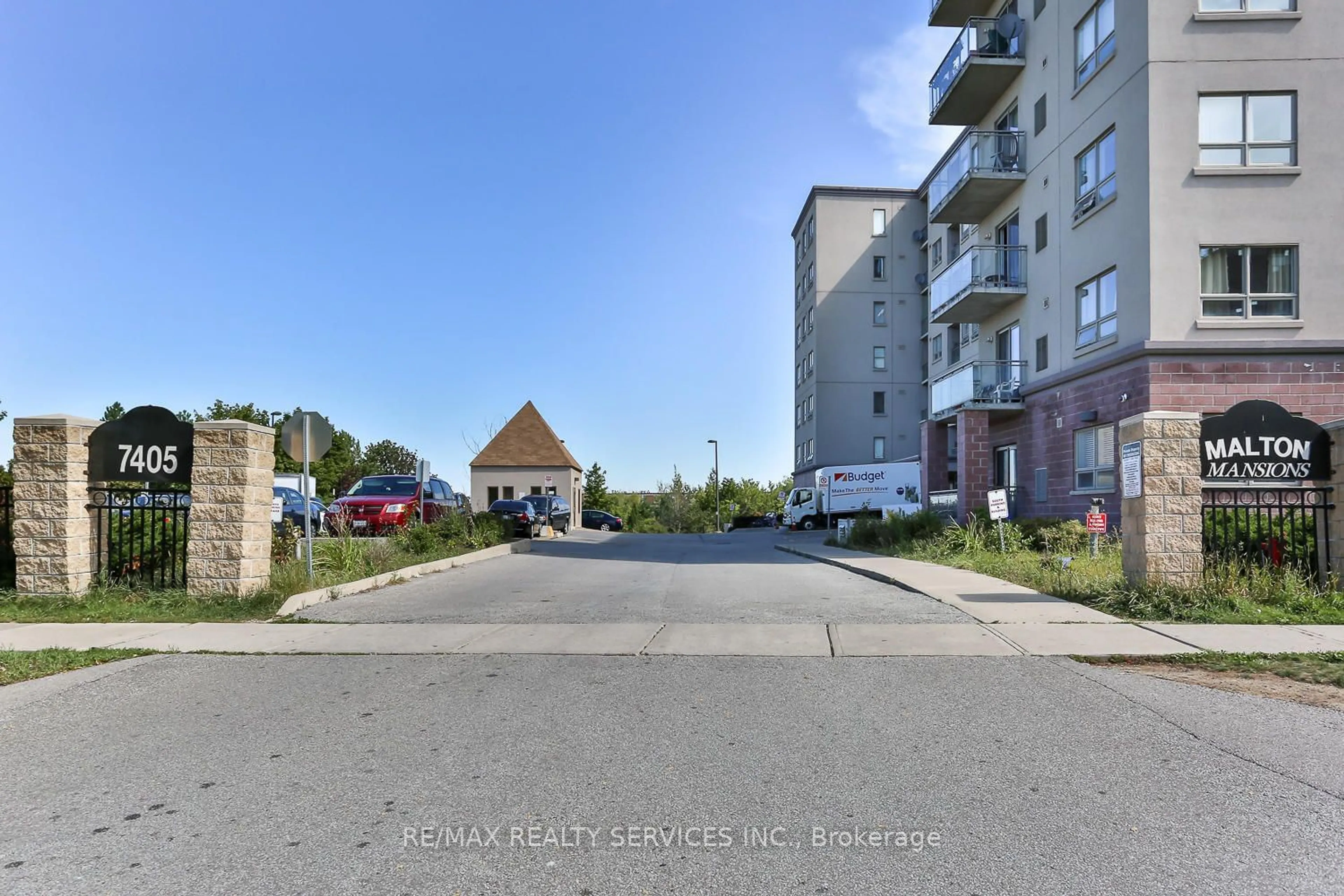 A pic from outside/outdoor area/front of a property/back of a property/a pic from drone, street for 7405 Goreway Dr #716, Mississauga Ontario L4T 0A3