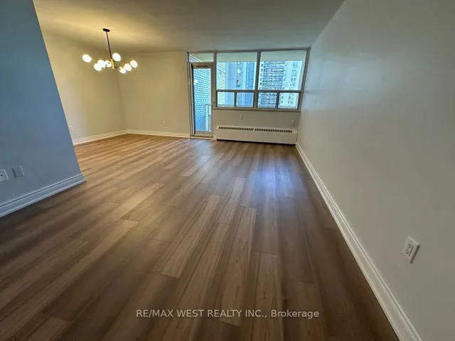 Additional property image - 360 Ridelle Ave Unit 911