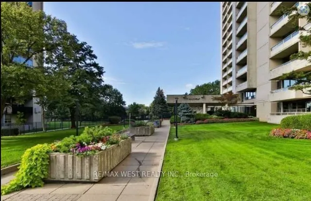 Additional property image - 360 Ridelle Ave Unit 911