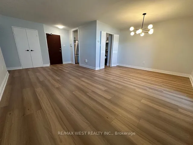 Additional property image - 360 Ridelle Ave Unit 911