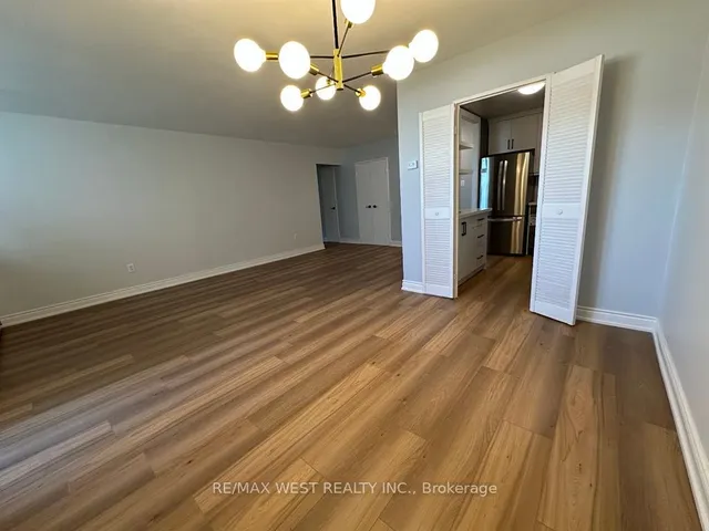 Additional property image - 360 Ridelle Ave Unit 911