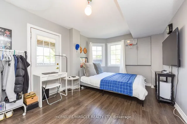 Additional property image - 2 October Pl