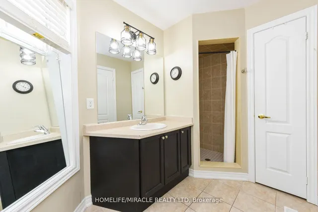 Additional property image - 2 October Pl