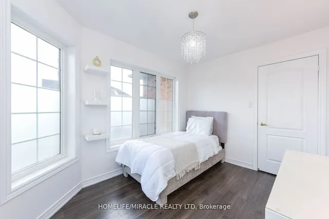 Additional property image - 2 October Pl