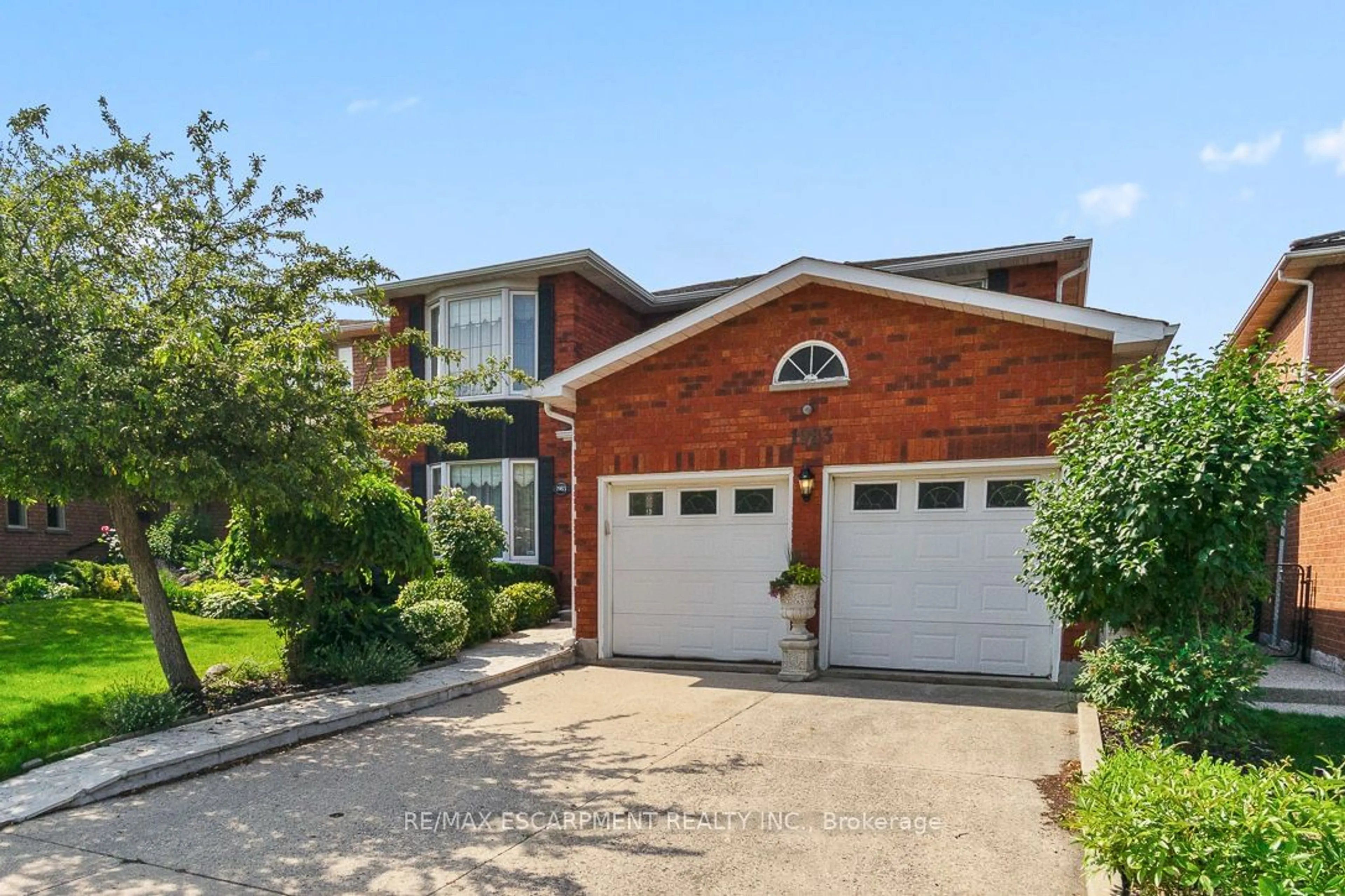 Home with brick exterior material, street for 1983 Roy Ivor Cres, Mississauga Ontario L5L 3N7