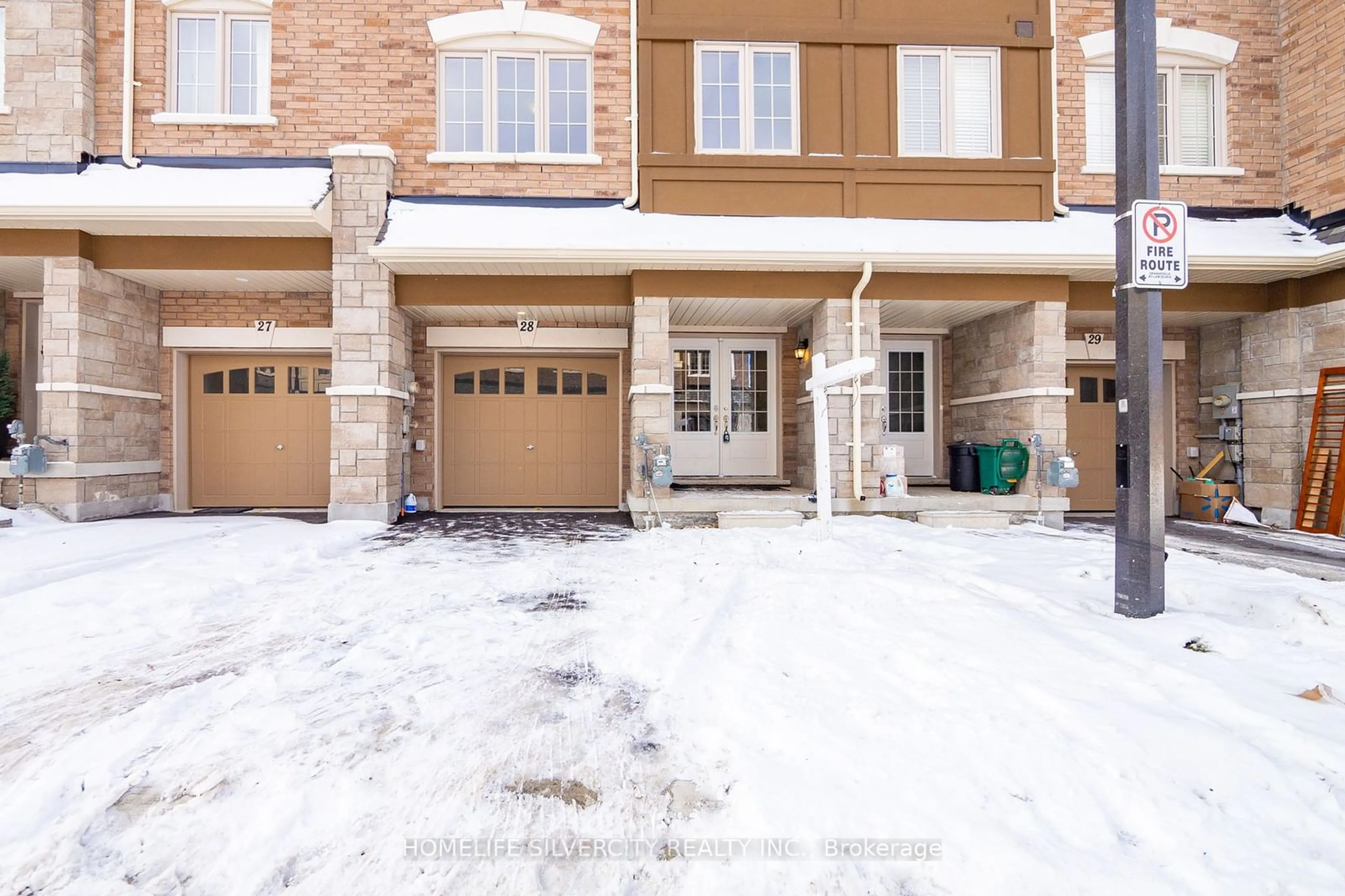 A pic from outside/outdoor area/front of a property/back of a property/a pic from drone, street for 68 First St #28, Orangeville Ontario L9W 2E4