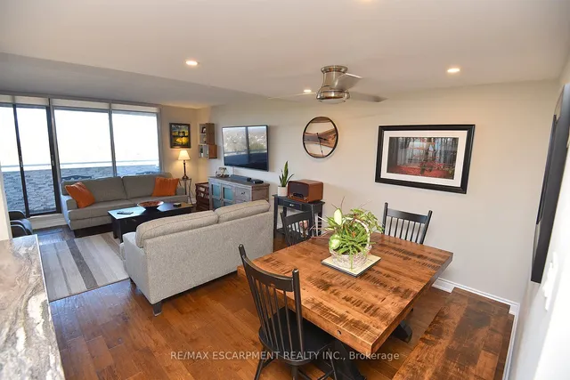 Additional property image - 2055 Upper Middle Rd Unit 1502