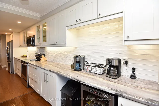 Additional property image - 2055 Upper Middle Rd Unit 1502