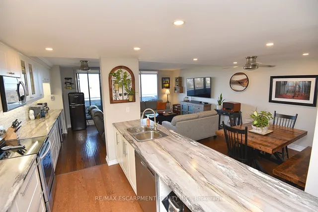 Additional property image - 2055 Upper Middle Rd Unit 1502