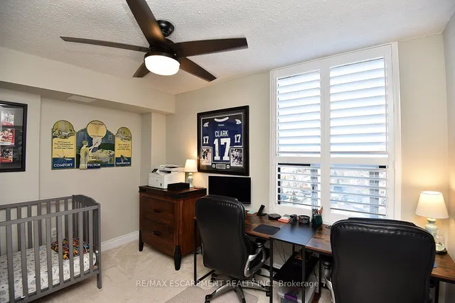 Additional property image - 2055 Upper Middle Rd Unit 1502
