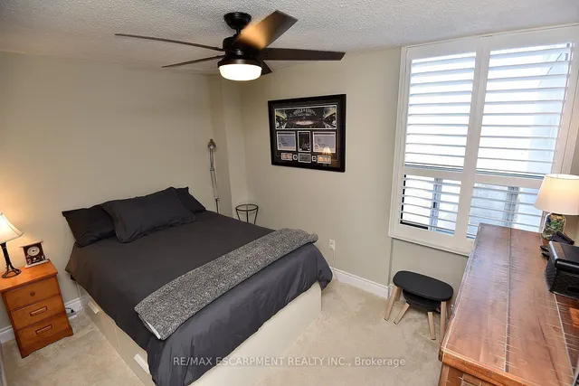 Additional property image - 2055 Upper Middle Rd Unit 1502