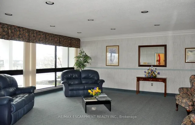 Additional property image - 2055 Upper Middle Rd Unit 1502