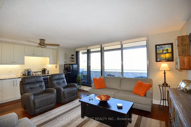 Additional property image - 2055 Upper Middle Rd Unit 1502