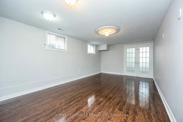 Additional property image - 102 Jade Cres