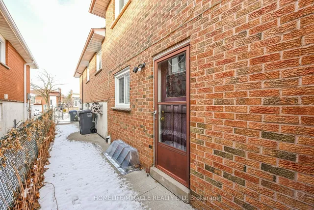 Additional property image - 102 Jade Cres