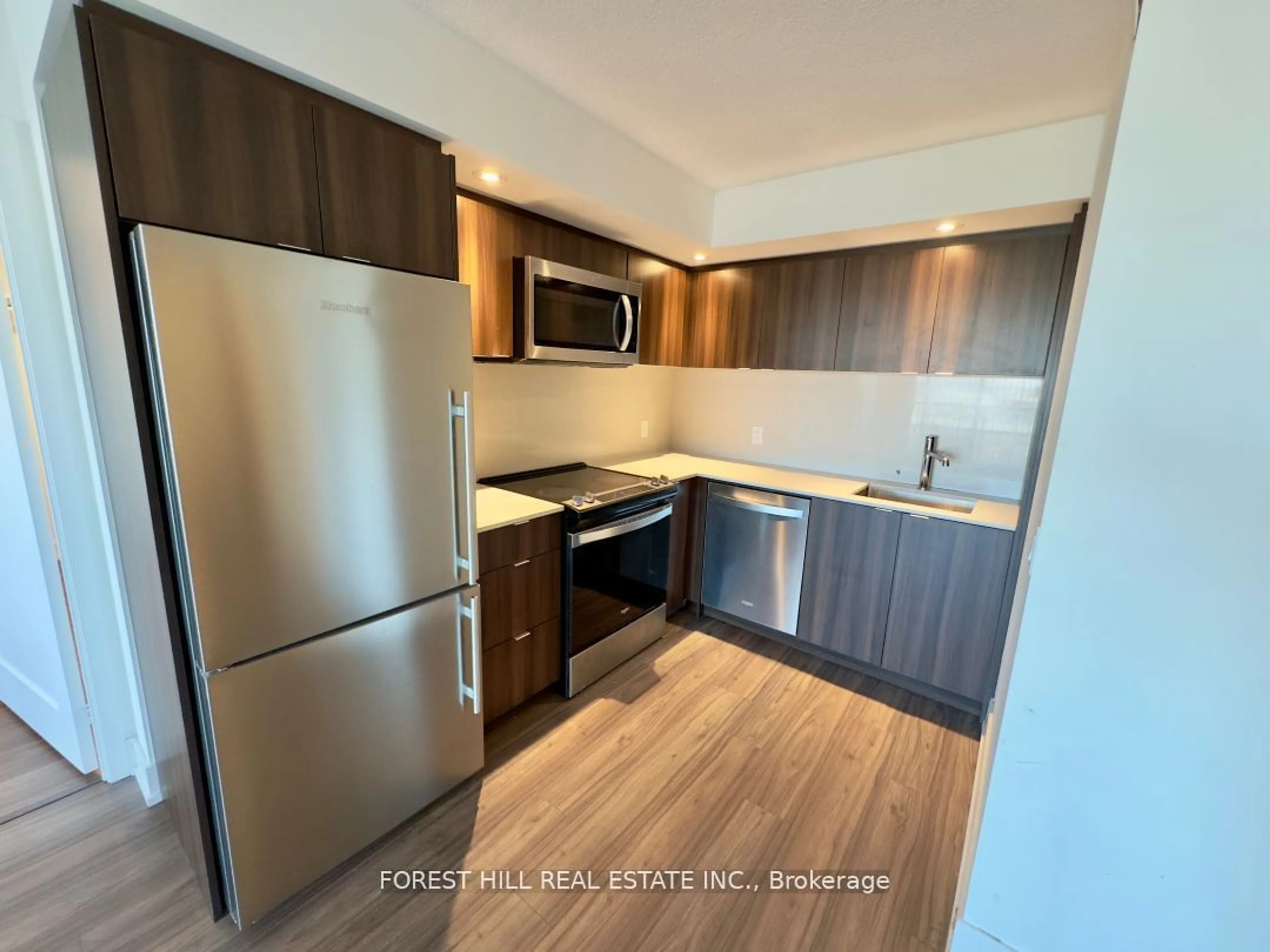 Standard kitchen, wood/laminate floor for 10 Eva Rd #1205, Toronto Ontario M9C 0B3