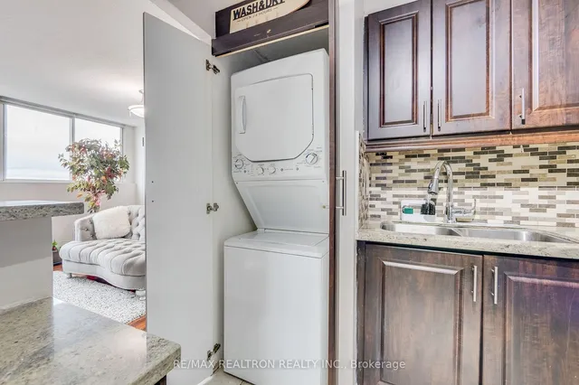 Additional property image - 3695 Kaneff Cres Unit 703