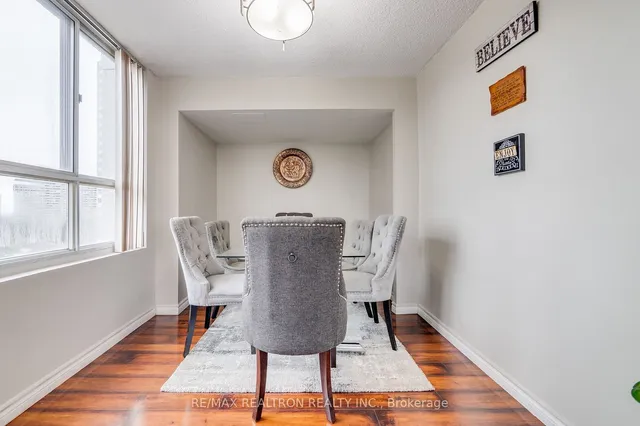 Additional property image - 3695 Kaneff Cres Unit 703