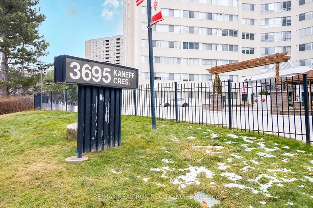 Additional property image - 3695 Kaneff Cres Unit 703