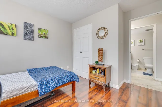 Additional property image - 3695 Kaneff Cres Unit 703
