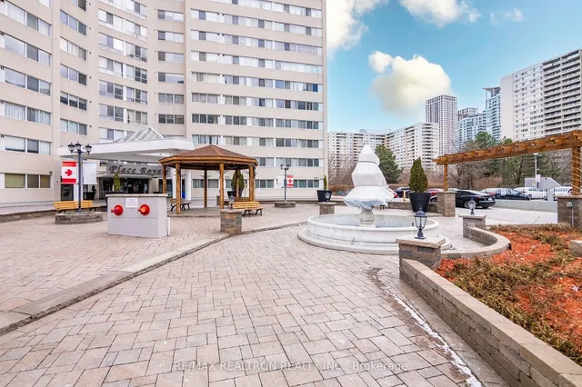Additional property image - 3695 Kaneff Cres Unit 703