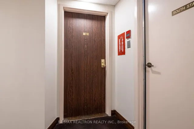 Additional property image - 3695 Kaneff Cres Unit 703