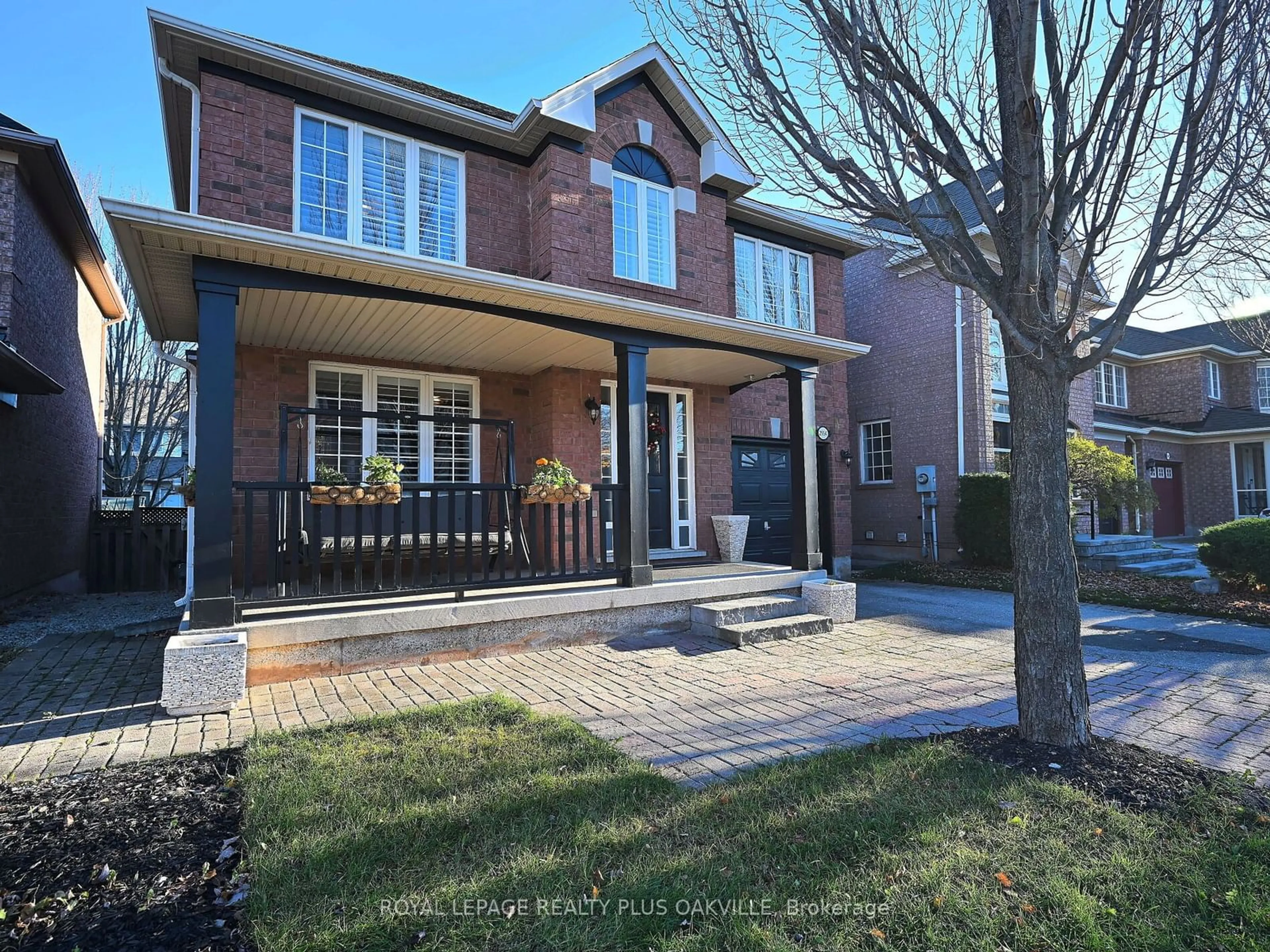 Home with brick exterior material, street for 2554 Dashwood Dr, Oakville Ontario L6M 4C2