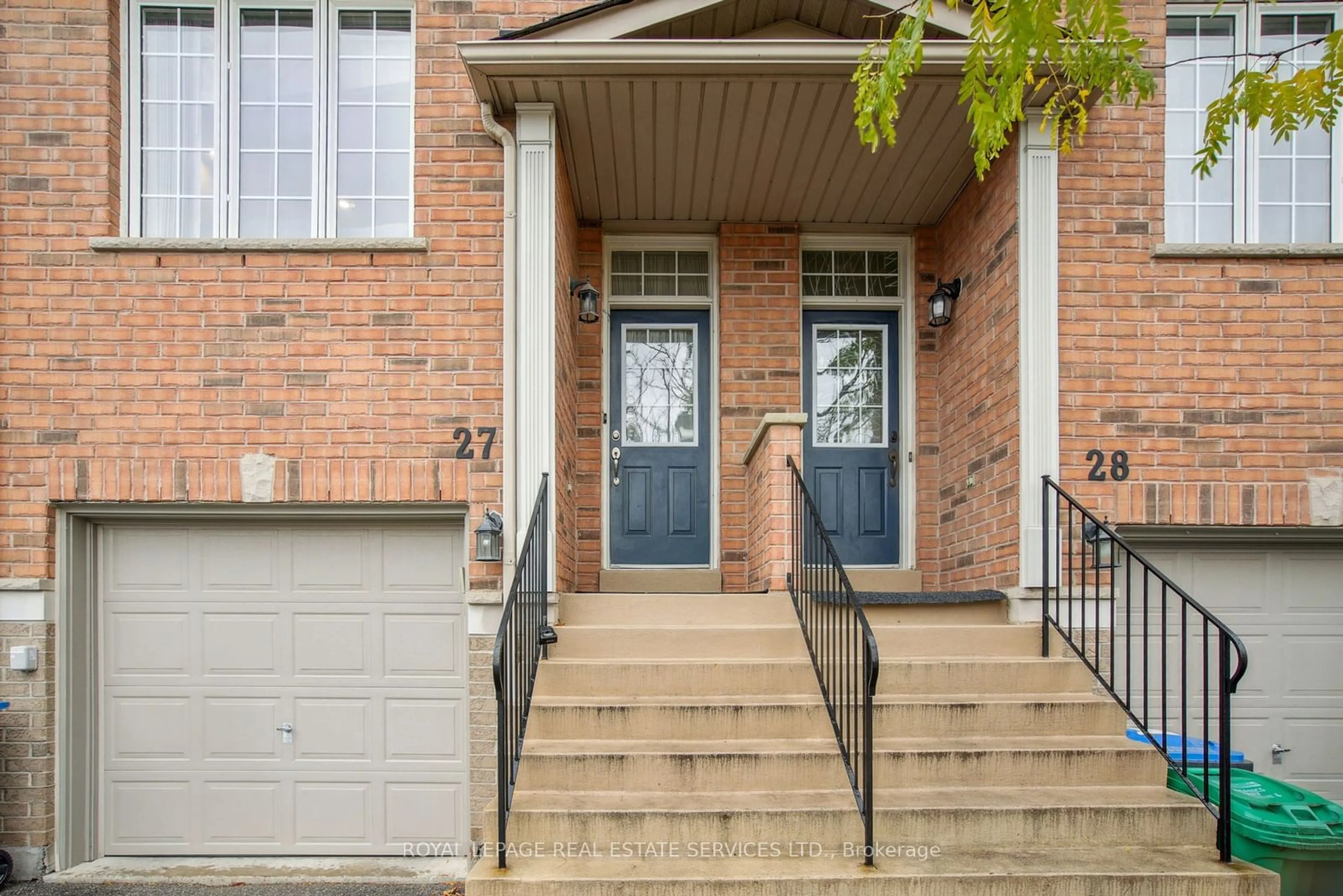 Home with brick exterior material, street for 5055 Heatherleigh Ave #27, Mississauga Ontario L5V 2R6