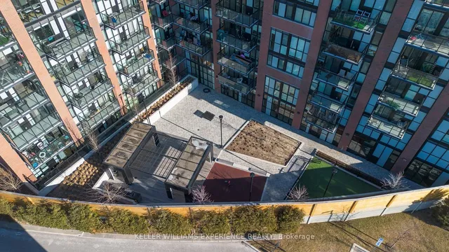 Additional property image - 2300 St Clair Ave Unit 118