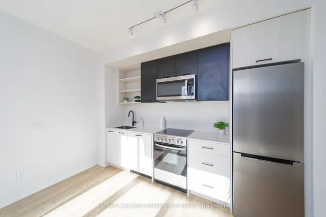 Additional property image - 2300 St Clair Ave Unit 118