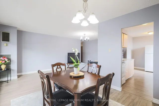 Additional property image - 135 Marlee Ave Unit 501