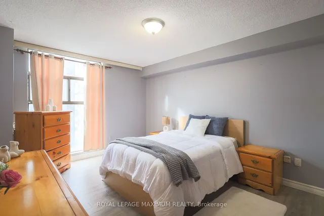 Additional property image - 135 Marlee Ave Unit 501