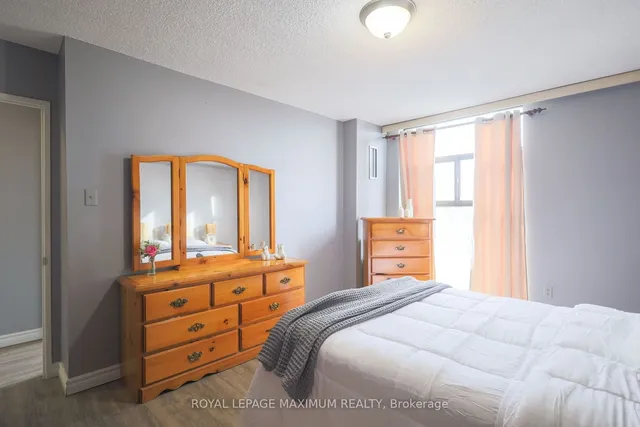 Additional property image - 135 Marlee Ave Unit 501