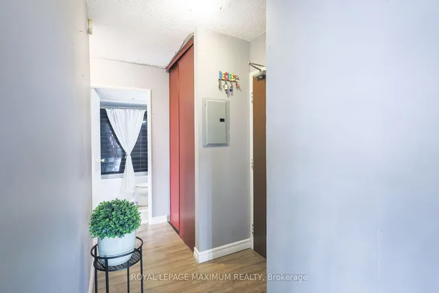 Additional property image - 135 Marlee Ave Unit 501