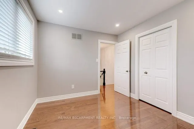 Additional property image - 2182 Maplewood Dr