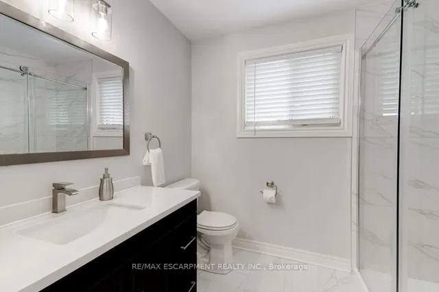 Additional property image - 2182 Maplewood Dr