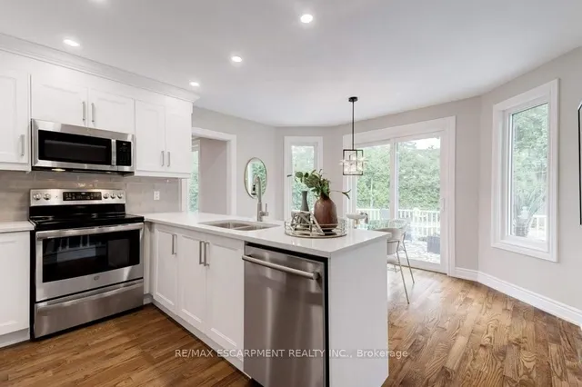 Additional property image - 2182 Maplewood Dr