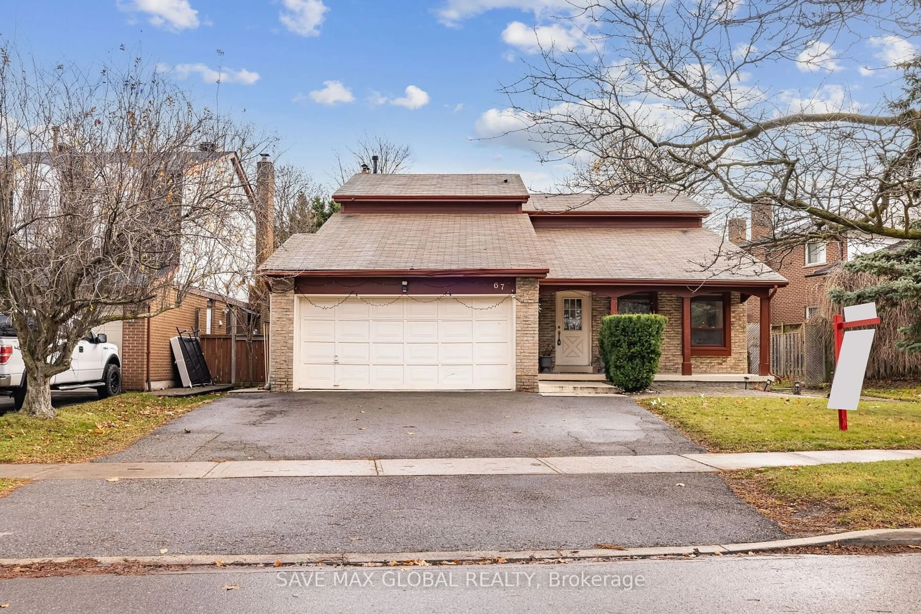 Home with brick exterior material, street for 67 Massey St, Brampton Ontario L6S 3A3