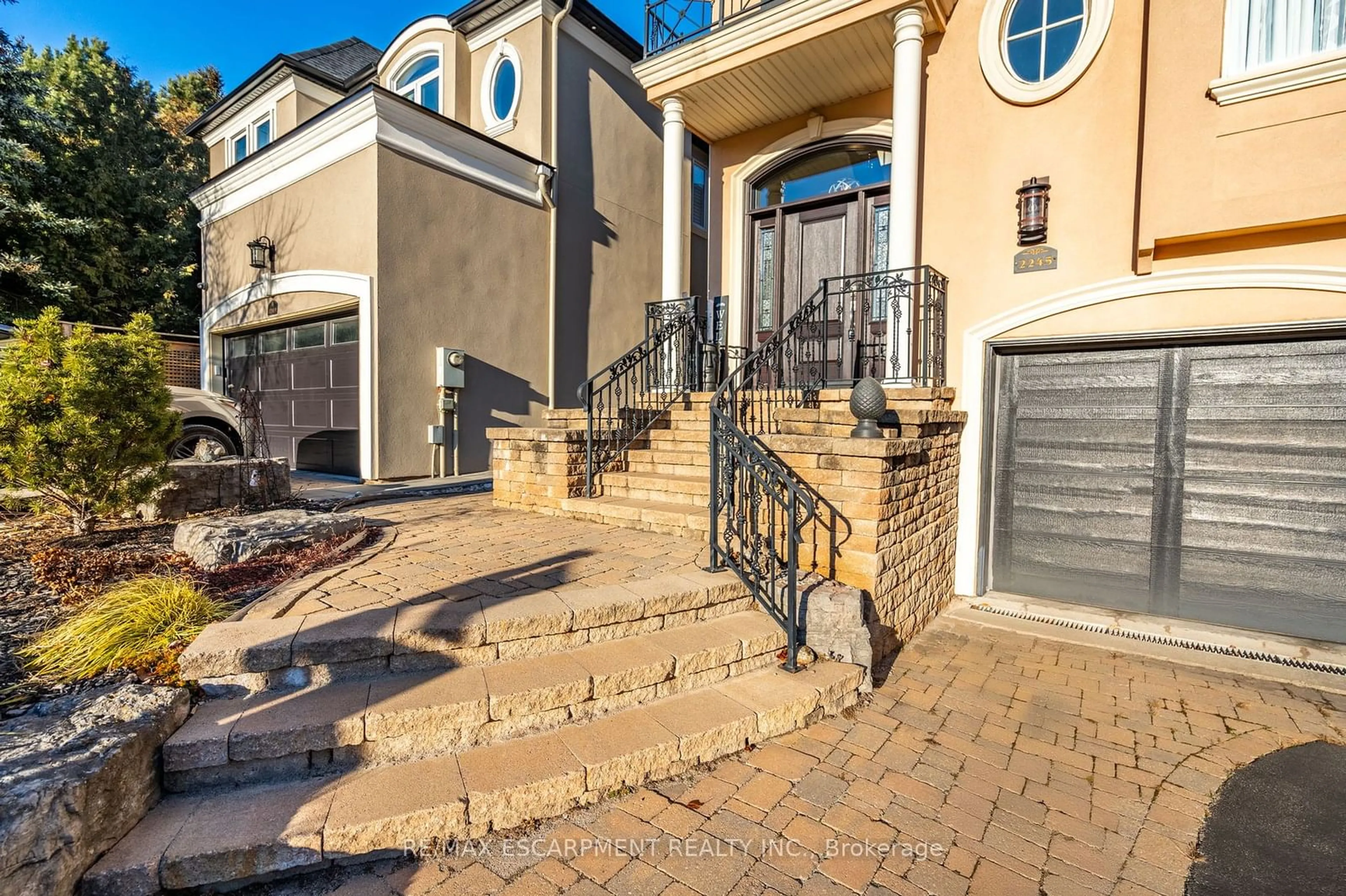 Unknown for 2245 Hampstead Rd, Oakville Ontario L6H 6Y9