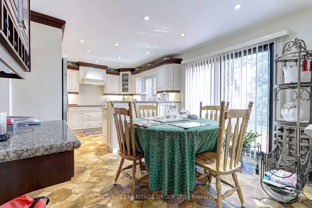 Additional property image - 5 Neiltree Crt