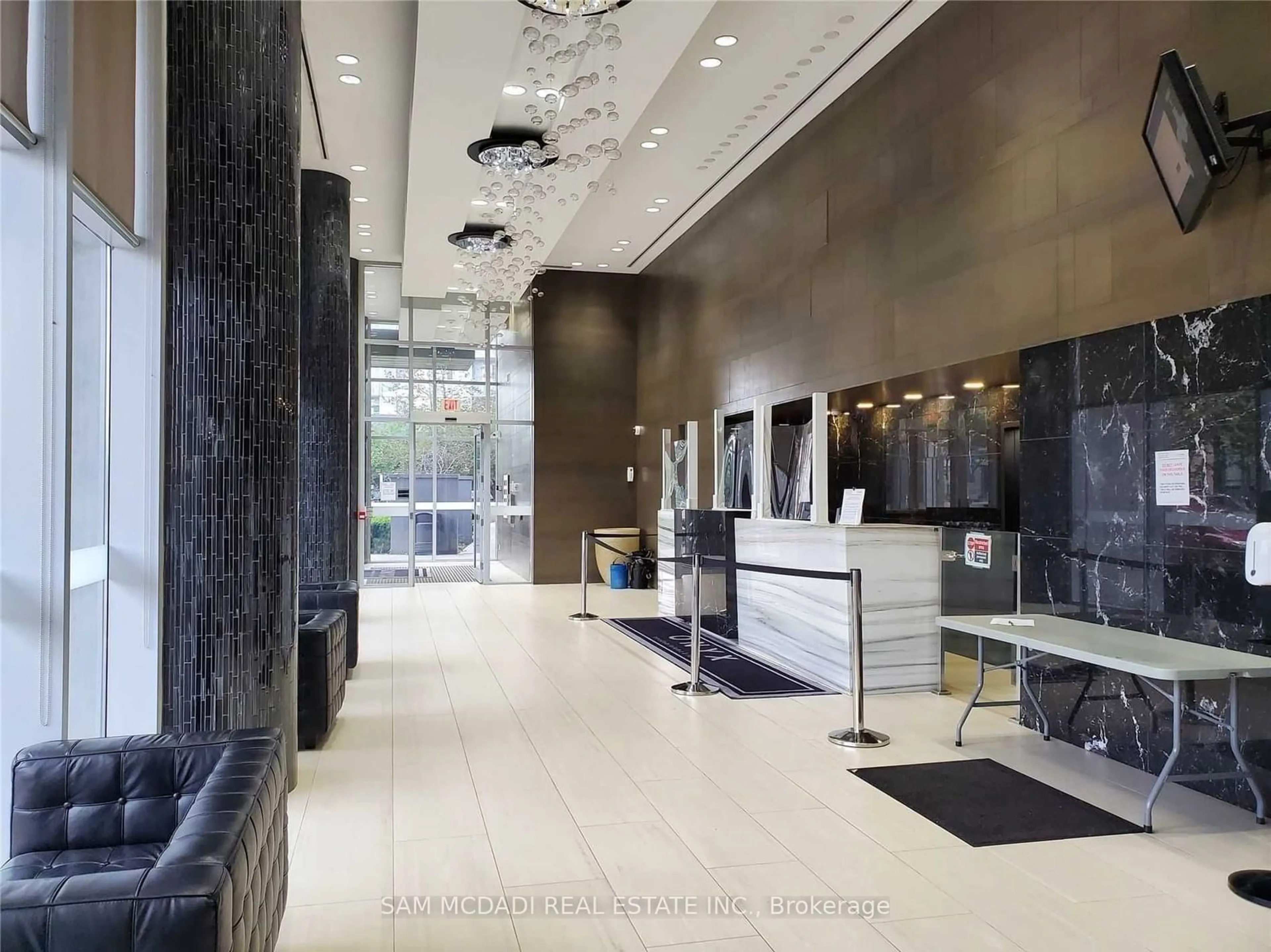 Lobby for 223 Webb Dr #2402, Mississauga Ontario L5B 0E8