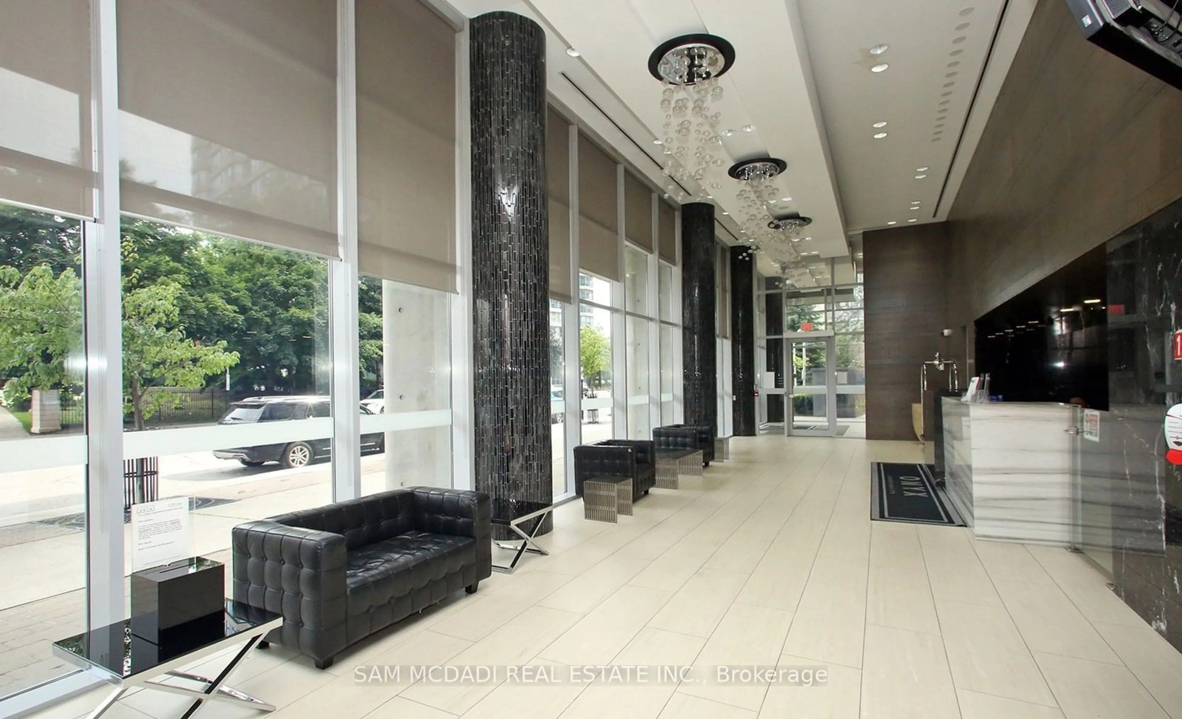 Lobby for 223 Webb Dr #2402, Mississauga Ontario L5B 0E8