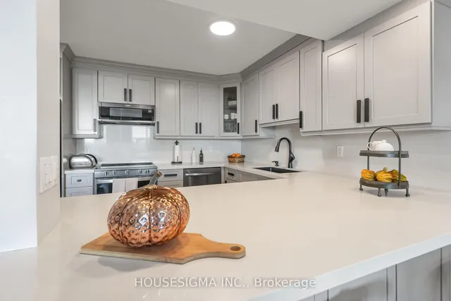 Additional property image - 716 The West Mall Unit 1402