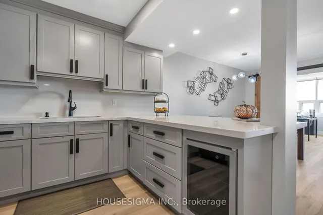Additional property image - 716 The West Mall Unit 1402