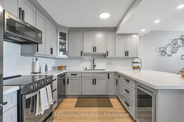 Additional property image - 716 The West Mall Unit 1402