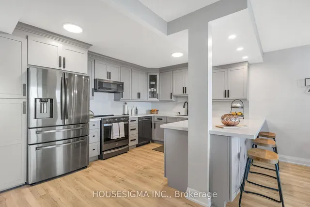 Additional property image - 716 The West Mall Unit 1402